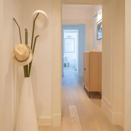 Infiniteview * Capri